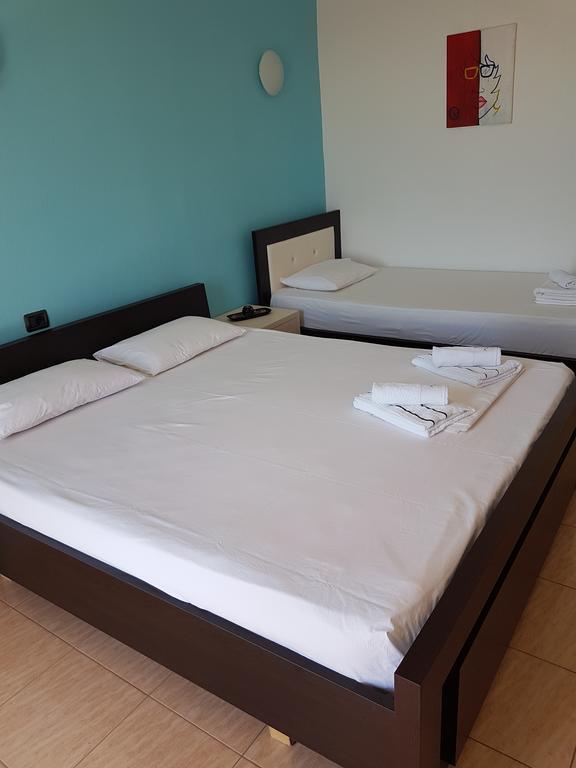 Vila Melpo Apartments Ilias Eksteriør billede