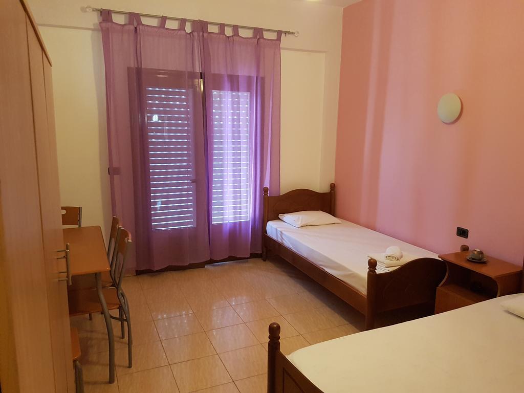 Vila Melpo Apartments Ilias Eksteriør billede